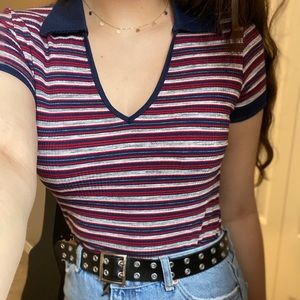 Stripped collared tee with a V cut